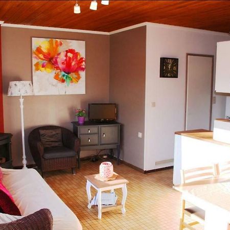 Chalet Des Coucous Villa Waulsort Exteriör bild
